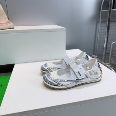 wholesale quality bottega veneta women shoes model no. 35